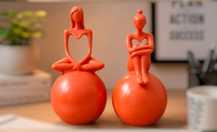 Abstract Couple Resin Showpiece Set (Black & White) | Modern Romantic Love Figurines on Sphere Base | Luxury Home Decor Statue for Living Room, Bedroom, Office Table | Anniversary & Wedding Gift