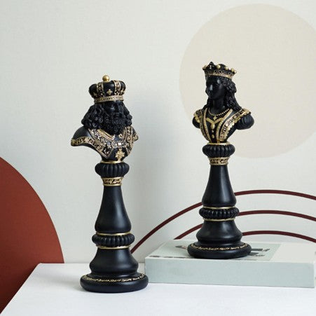 Chess Pieces Statue Sculpture – Retro Resin Figurine Decorative Showpiece | Luxury Tabletop Ornament for Home, Office Desk, Living Room & Wine Cabinet Decor